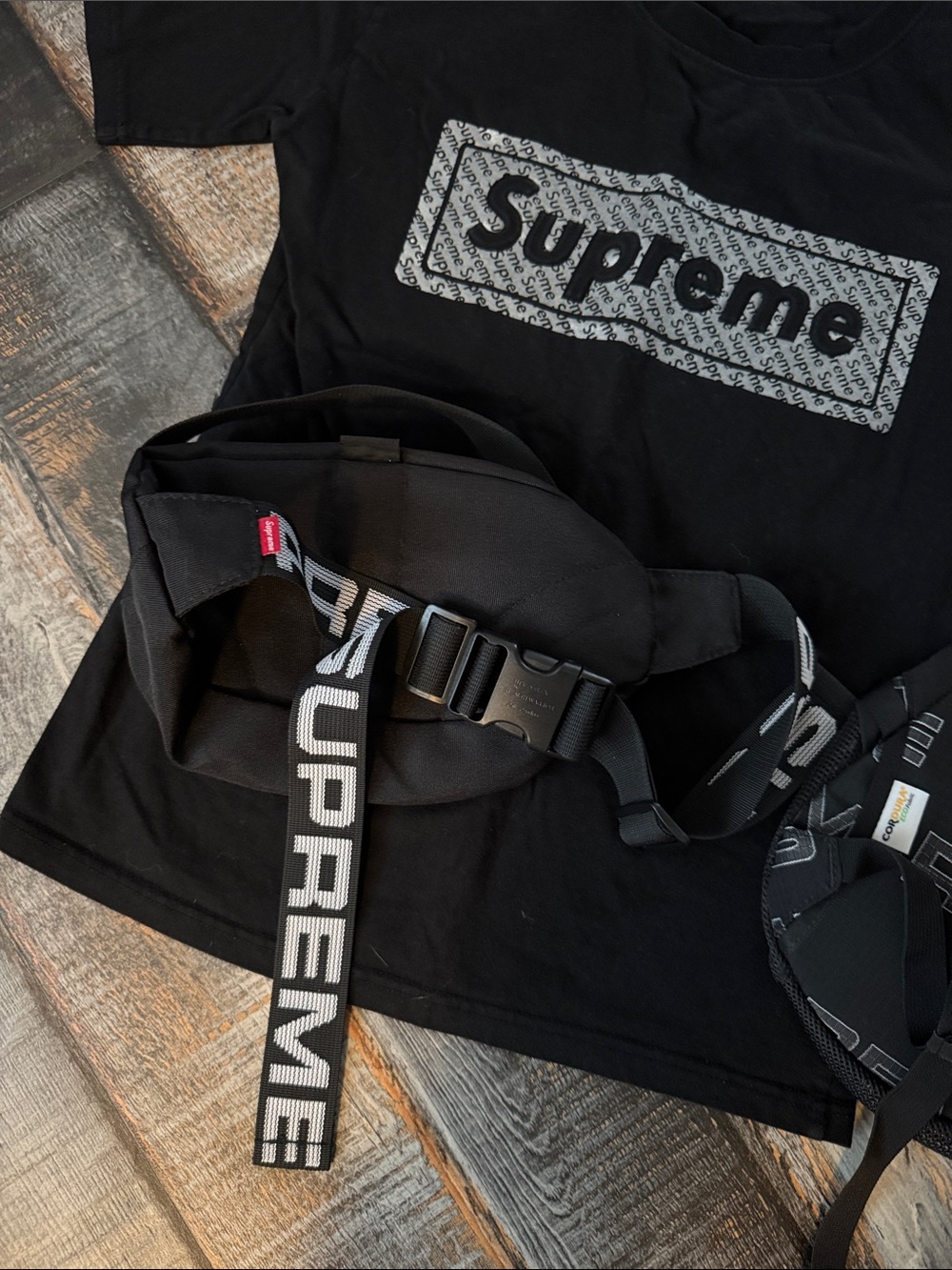 Supreme shirt and bag lot - Picture 5 of 7